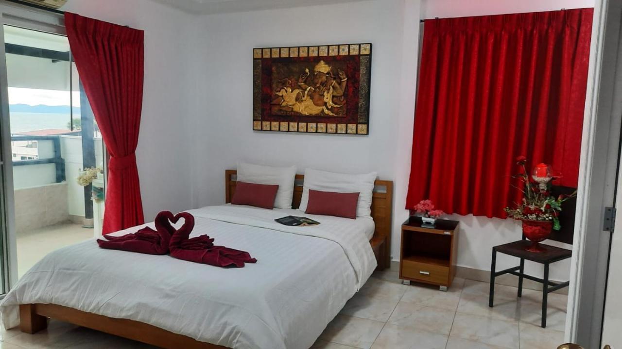 Happy Beach Jomtien Guesthouse Dış mekan fotoğraf