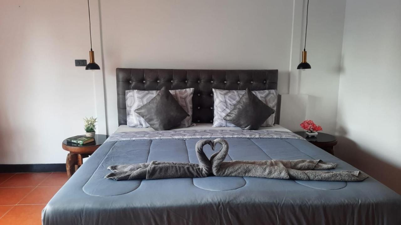 Happy Beach Jomtien Guesthouse Dış mekan fotoğraf