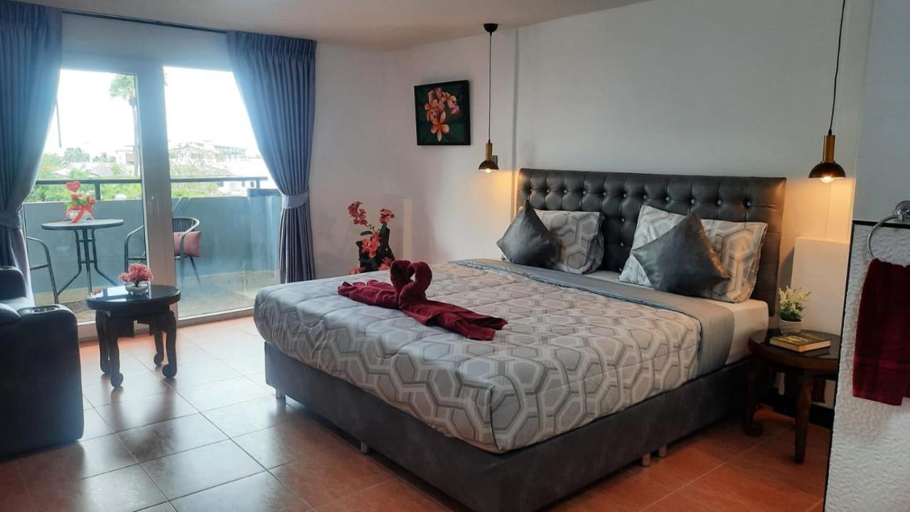 Happy Beach Jomtien Guesthouse Dış mekan fotoğraf