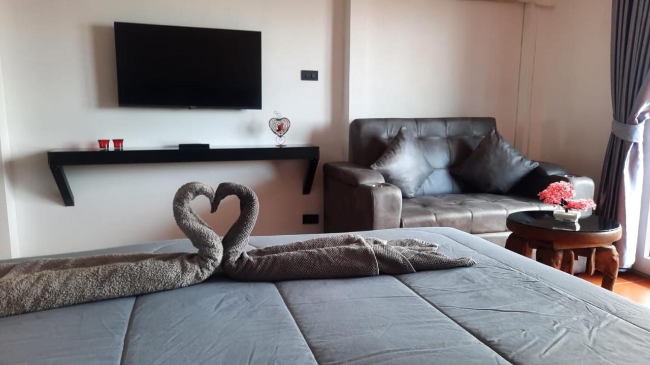 Happy Beach Jomtien Guesthouse Dış mekan fotoğraf